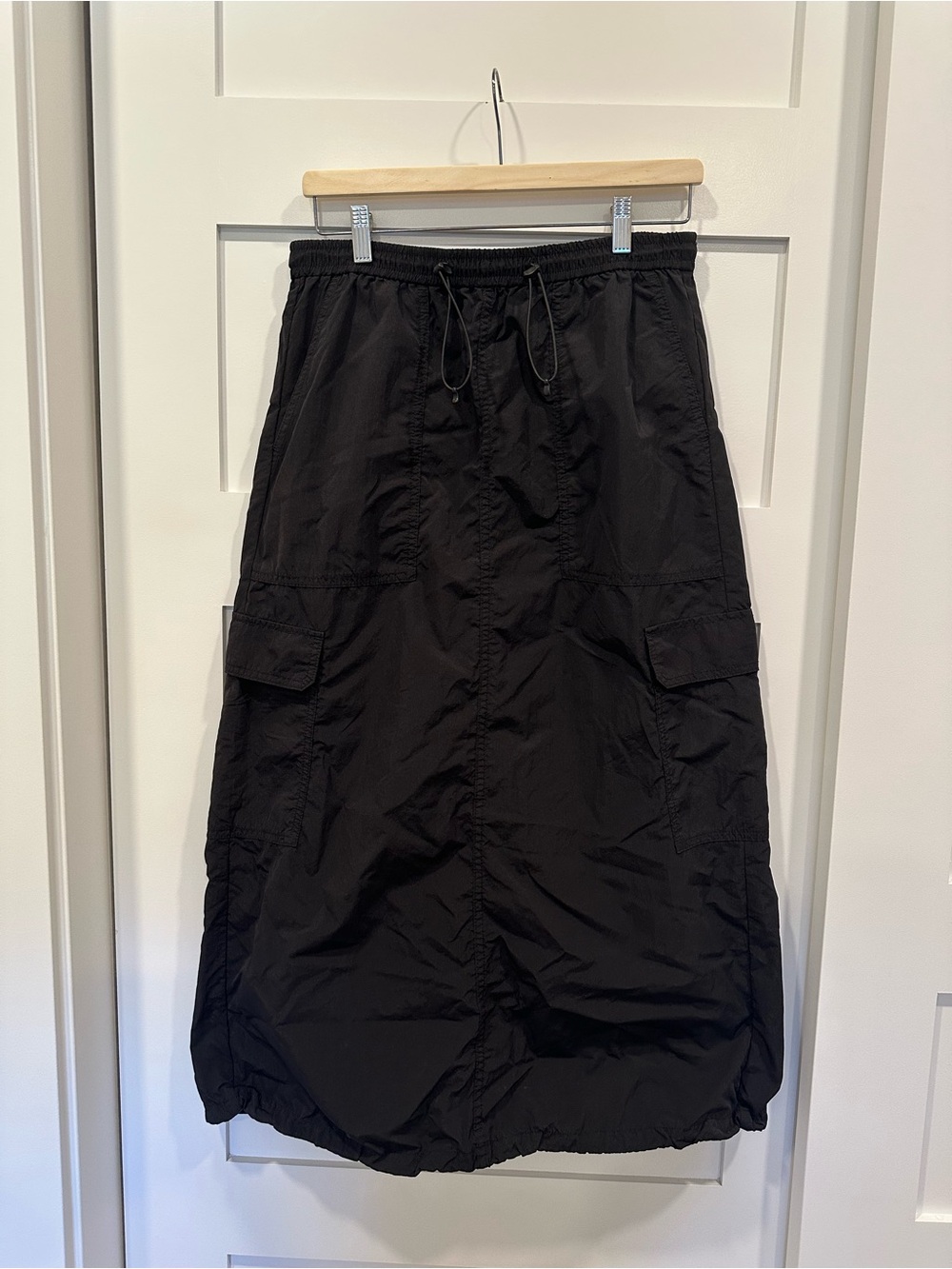 Women's Black Cargo Midi Skirt with Drawstring Waist